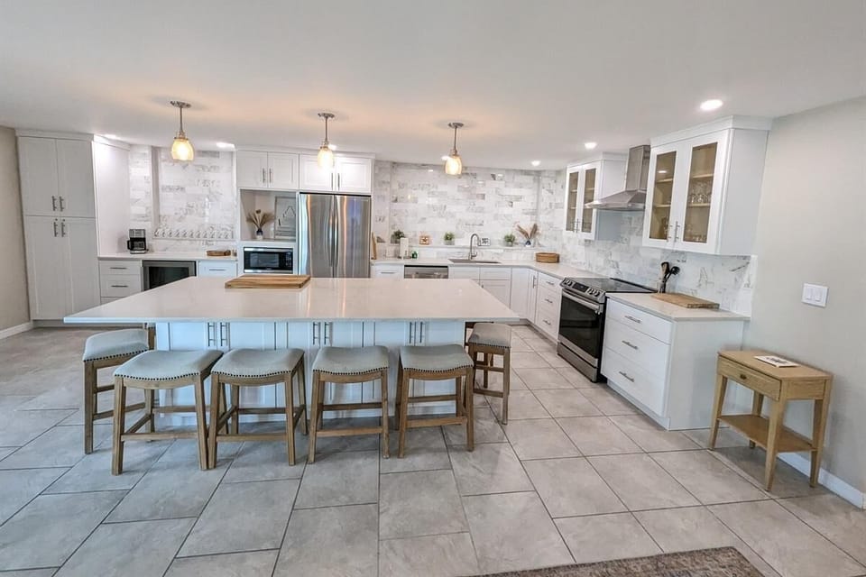Condo, Multiple Beds (Sea Club #39 - Seaside Serenity) | Private kitchen | Oven, toaster