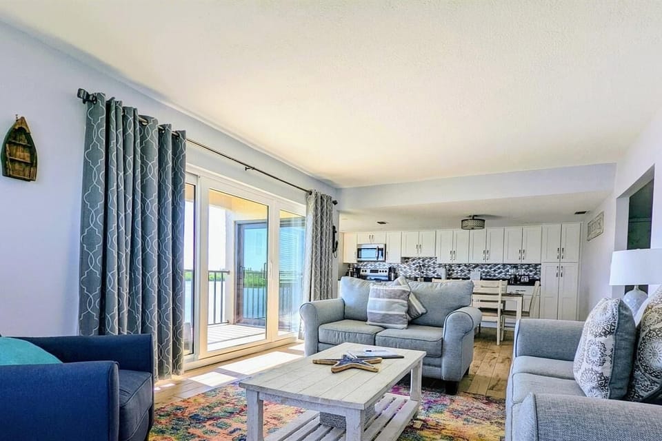 Condo, 1 King Bed with Sofa bed (Sea Club #32 - Dolphins Lookout) | Living area
