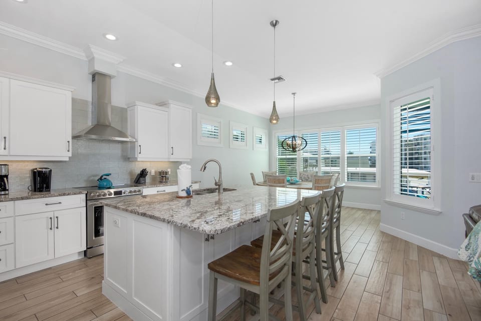 House, Multiple Beds (Reef of Paradise) | Private kitchen | Oven, toaster