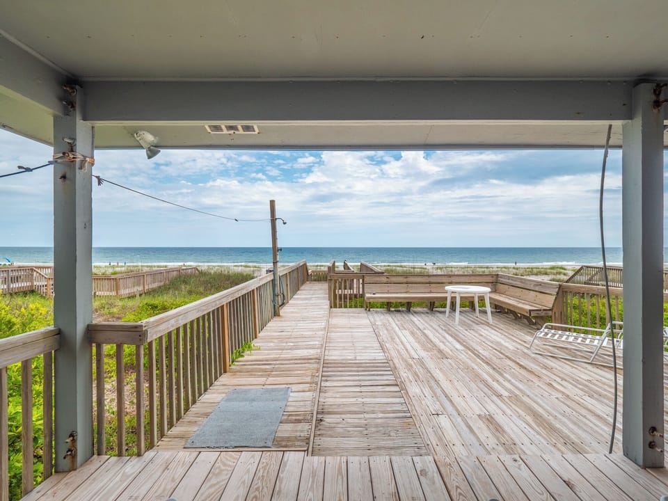 Studio (4 Bedrooms) | Property amenity