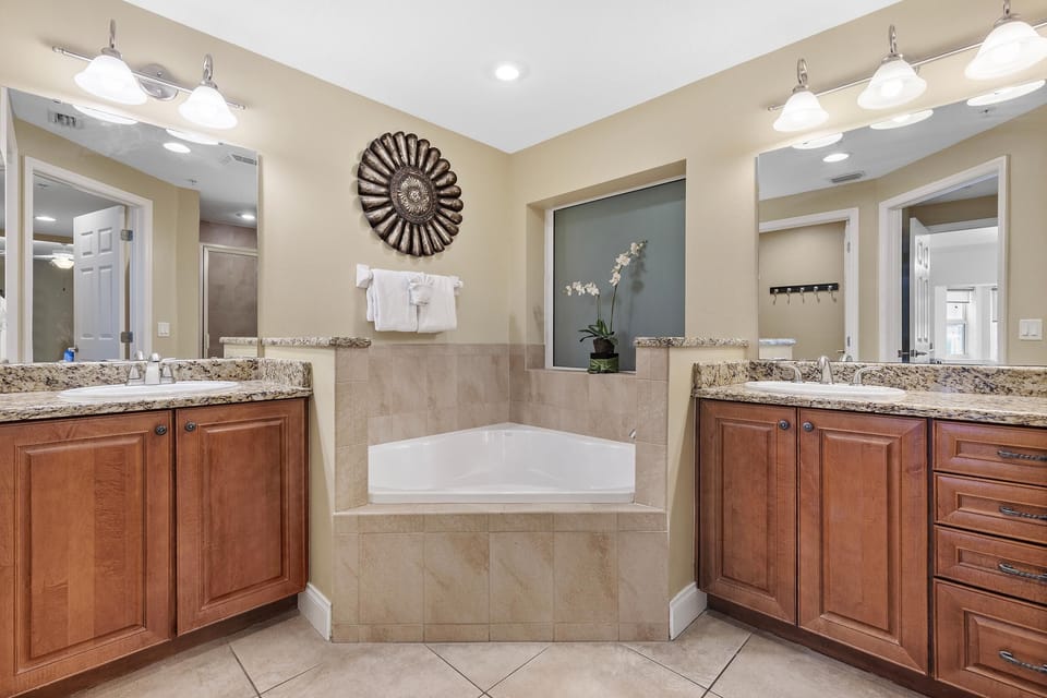 Atlantic Villas 302 Apartment in New Smyrna Beach
