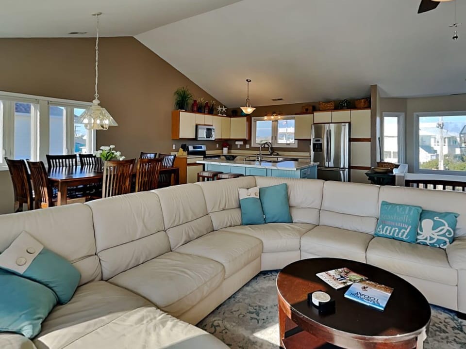 Studio (3 Bedrooms) | Property amenity