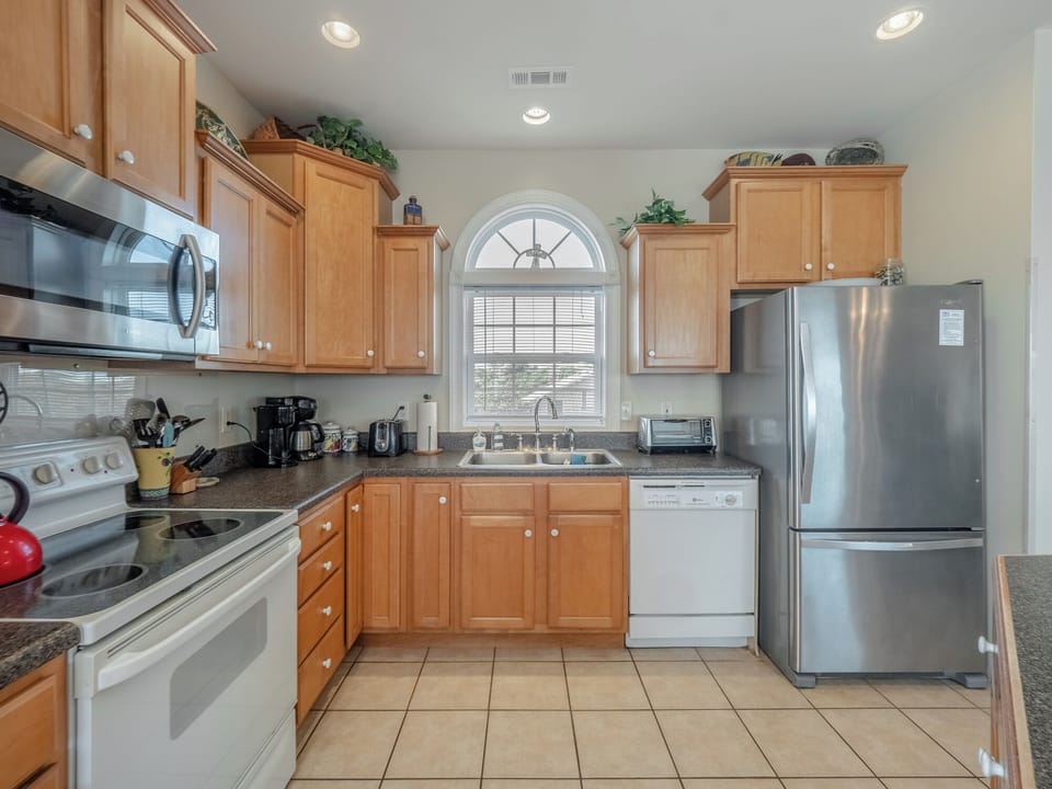 Studio (4 Bedrooms) | Property amenity