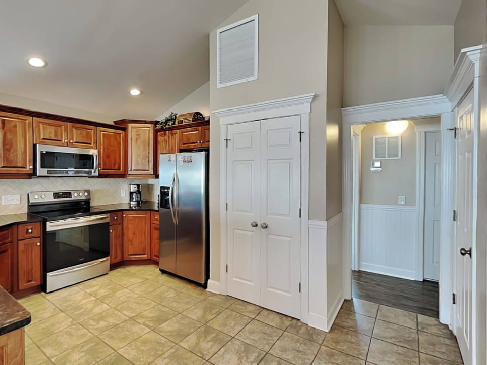 Studio (4 Bedrooms) | Property amenity