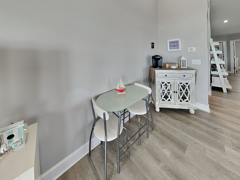 Studio (4 Bedrooms) | Property amenity