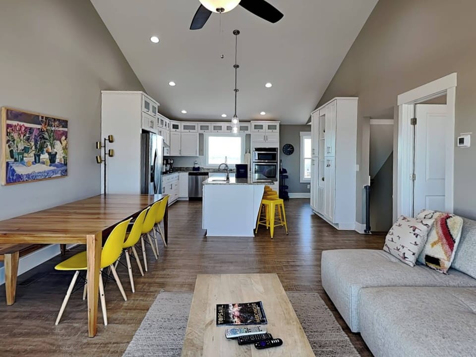 Studio (5 Bedrooms) | Property amenity