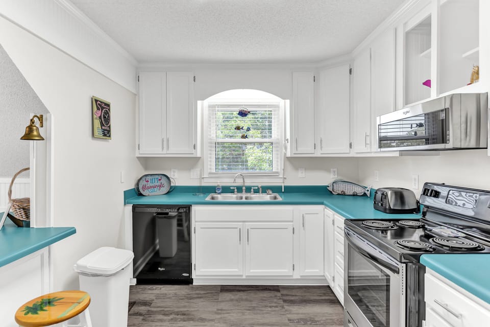 Studio (3 Bedrooms) | Property amenity