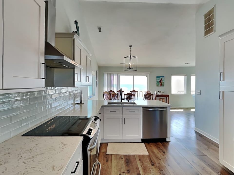 Studio (Multiple Bedrooms) | Property amenity