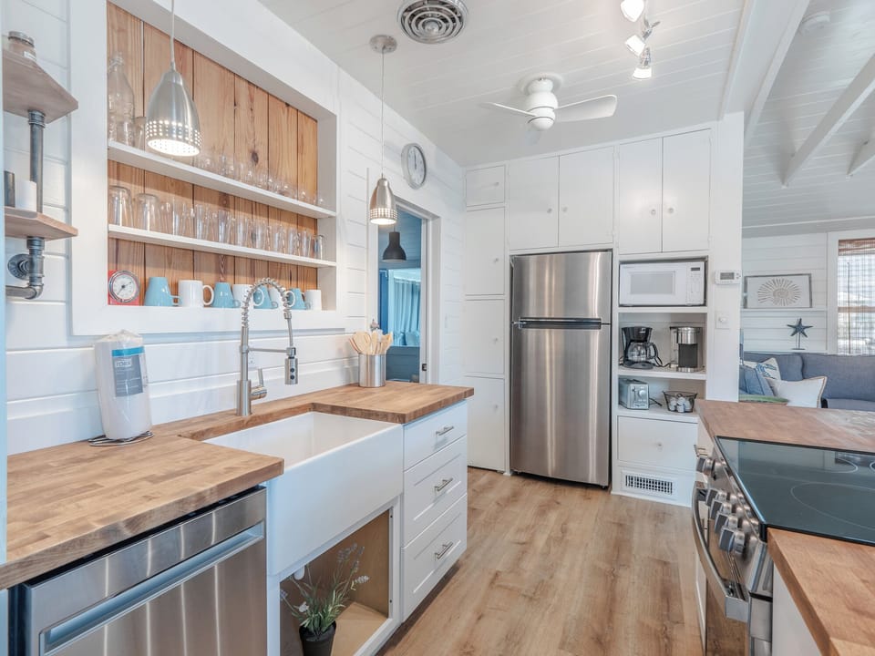 Studio (3 Bedrooms) | Property amenity