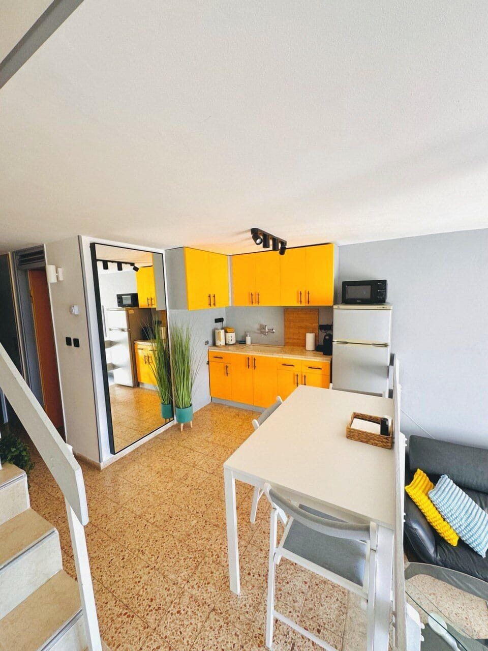 Romantic Apartment, 1 Double Bed, Sea View, Poolside | Private kitchen | Espresso maker, electric kettle
