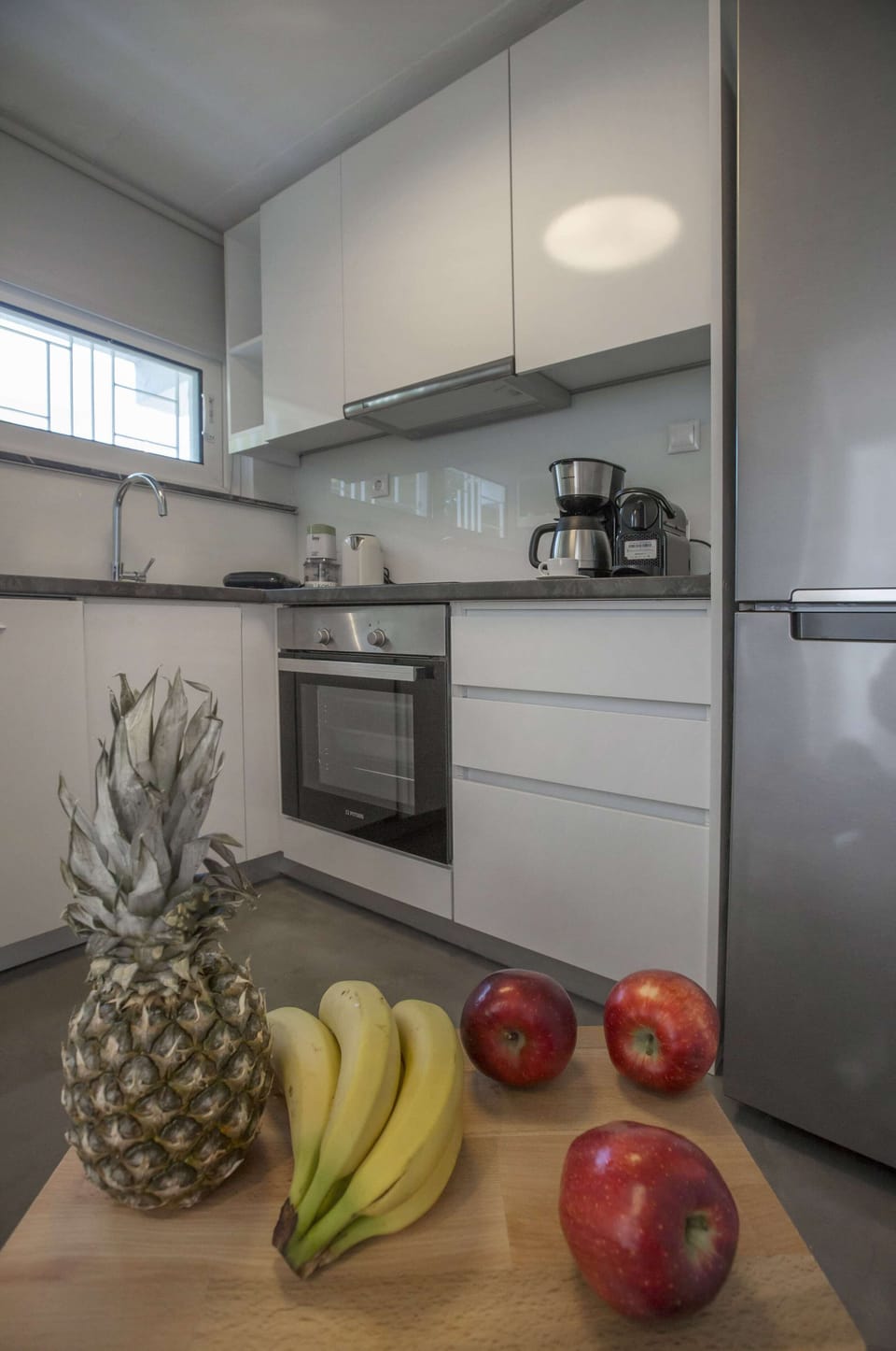 Comfort Apartment, 2 Bedrooms, Sea View | Private kitchen | Full-size fridge, oven, stovetop, coffee/tea maker