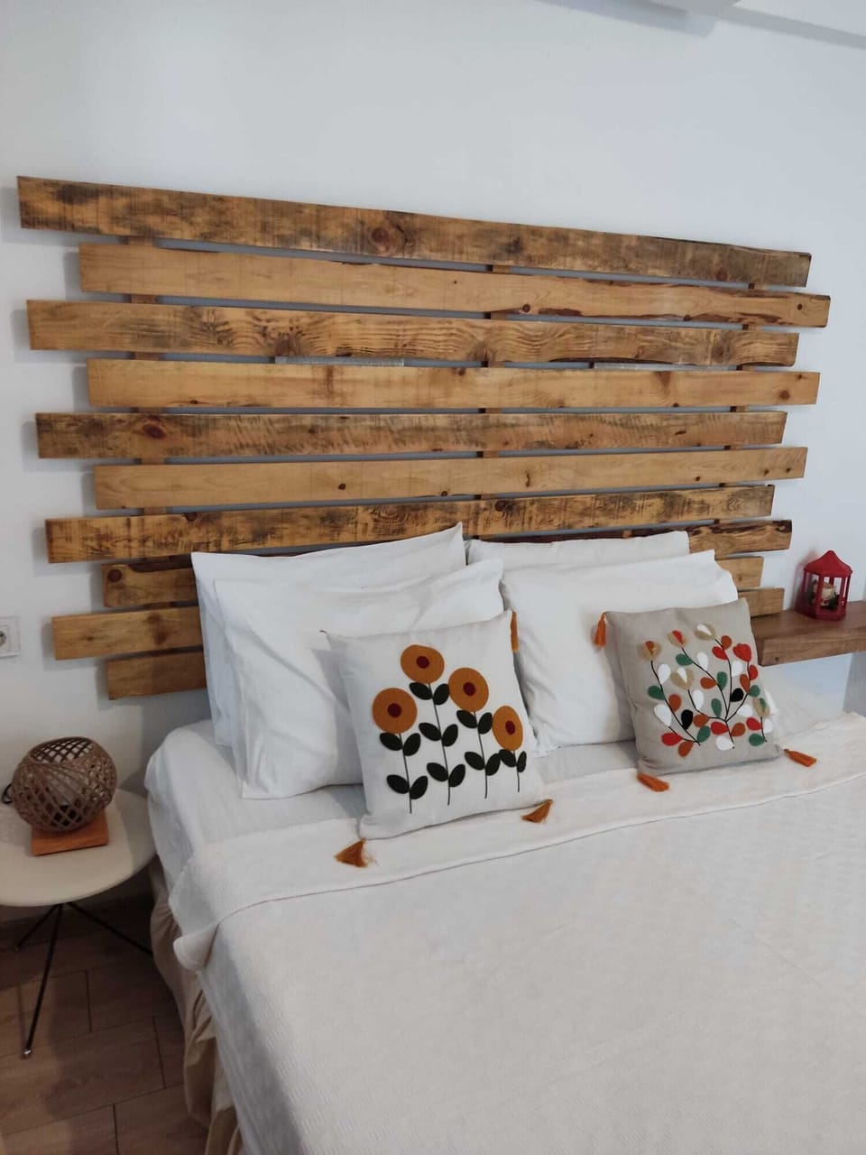 Standard Room | Free WiFi, bed sheets