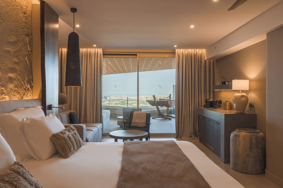 Deluxe Double or Twin Room, Valley View | In-room safe, desk, laptop workspace, soundproofing