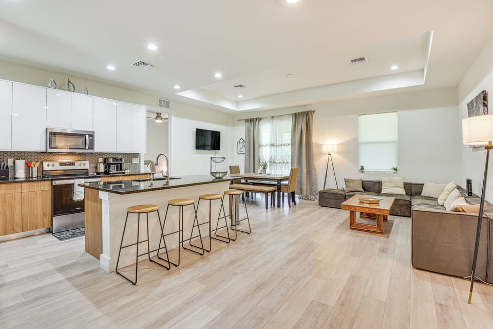 House (3 Bedrooms) | Front of property