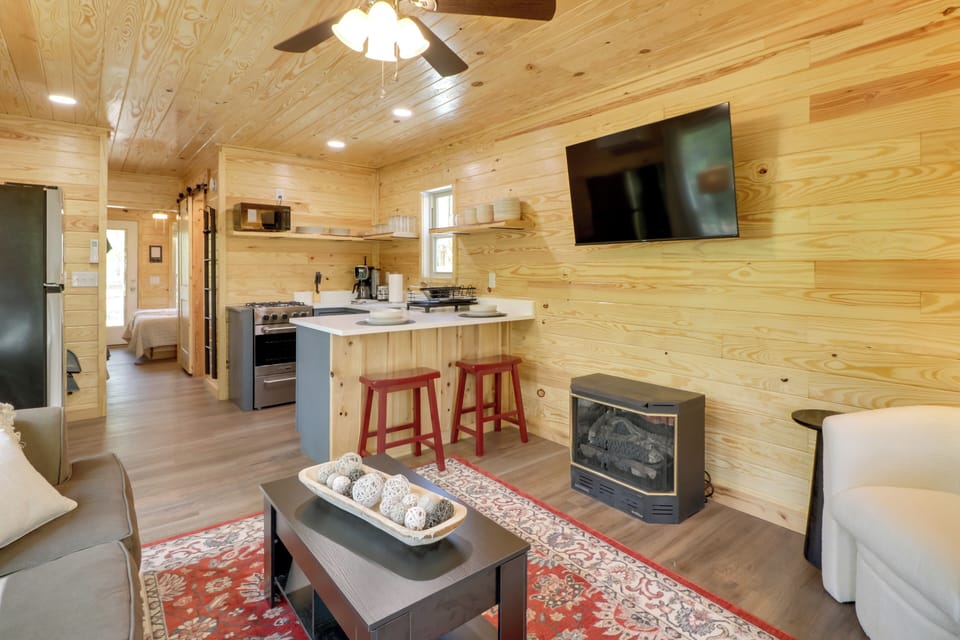 House (1 Bedroom) | Interior