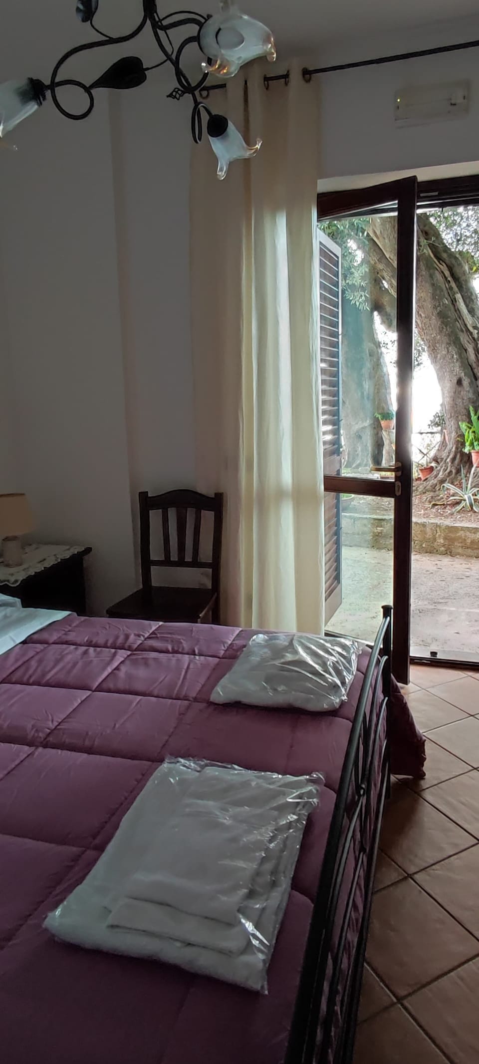 Standard Double Room, Sea View | In-room safe, desk, WiFi (free)