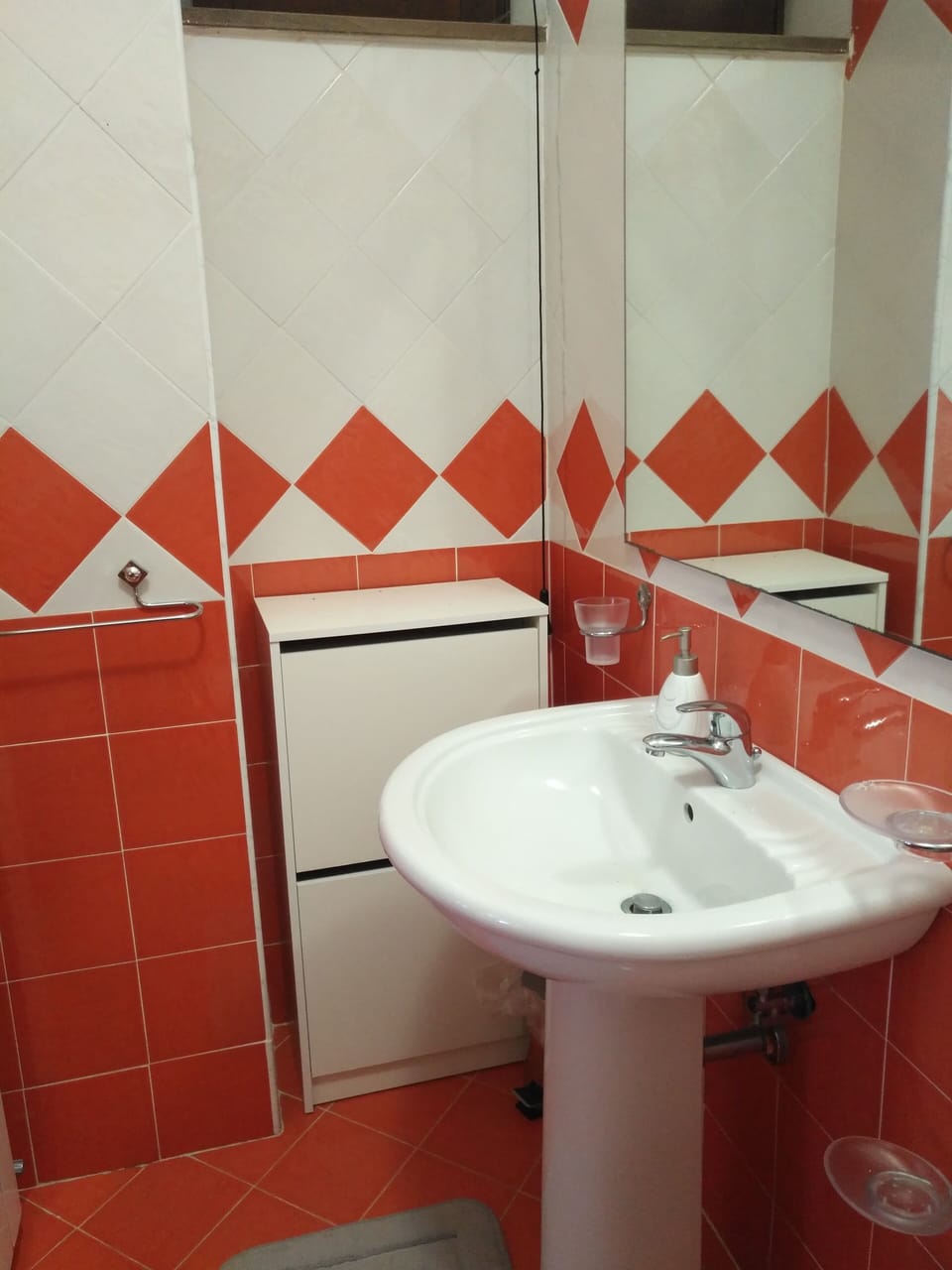 Standard Double Room, Sea View | Bathroom | Shower, free toiletries, hair dryer, towels