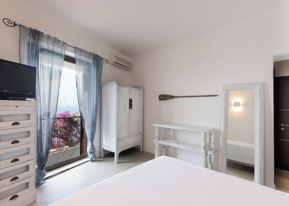 Standard Double Room, Balcony, Sea View | In-room safe, free WiFi