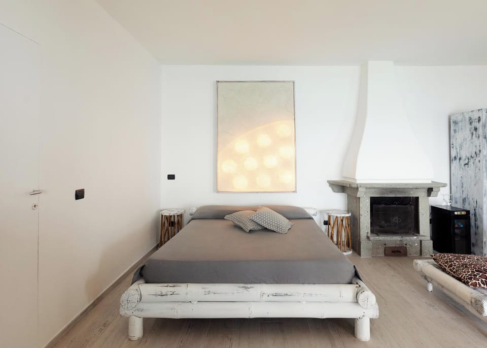 Luxury Double Room, Sea View | In-room safe, free WiFi