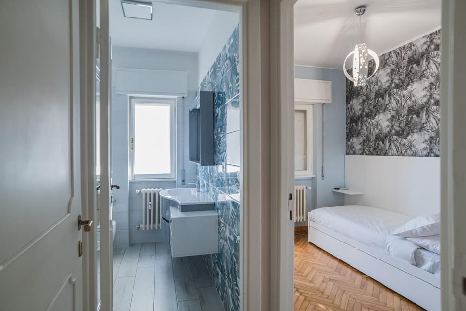 Comfort Double Room, Balcony, City View | Free WiFi, bed sheets