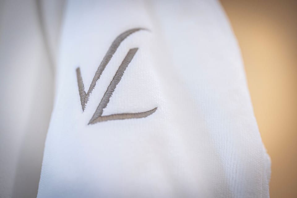 Junior Suite, Terrace, Lake View | Bathroom | Free toiletries, hair dryer, slippers, towels