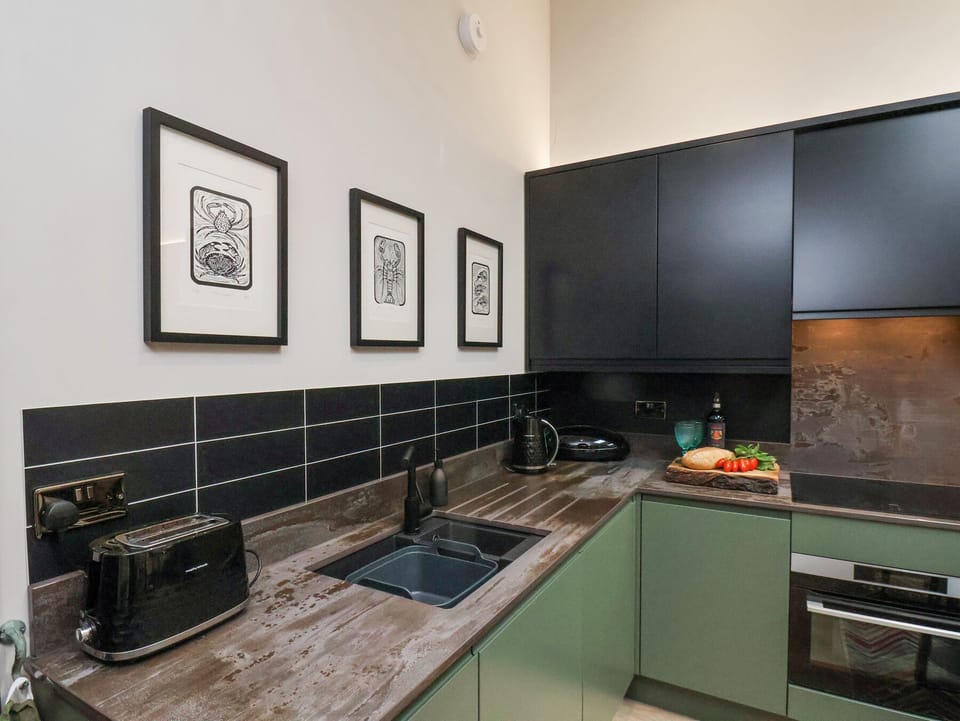 Fridge, microwave, dishwasher, toaster