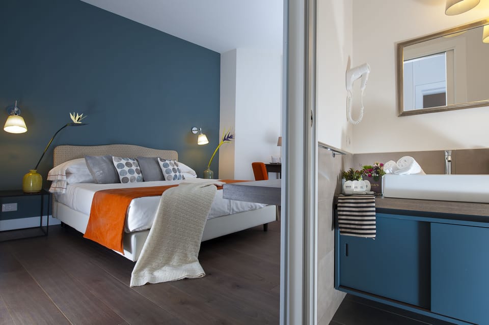 Standard Double Room | Premium bedding, free minibar, in-room safe, desk
