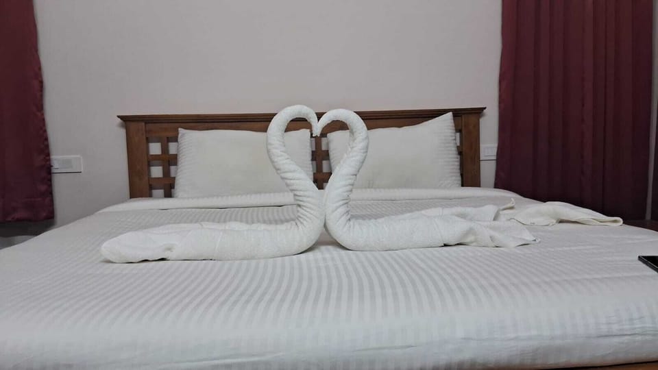 4 bedrooms, soundproofing, iron/ironing board, free WiFi