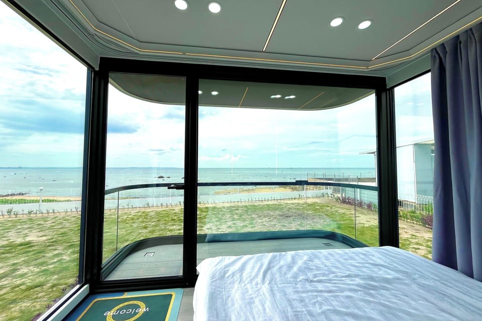 Standard Villa | Minibar, in-room safe, desk, iron/ironing board (on request)