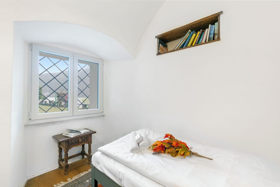 Standard House, Multiple Bedrooms, Lakeside (Mica Aurea Morcote) | Interior