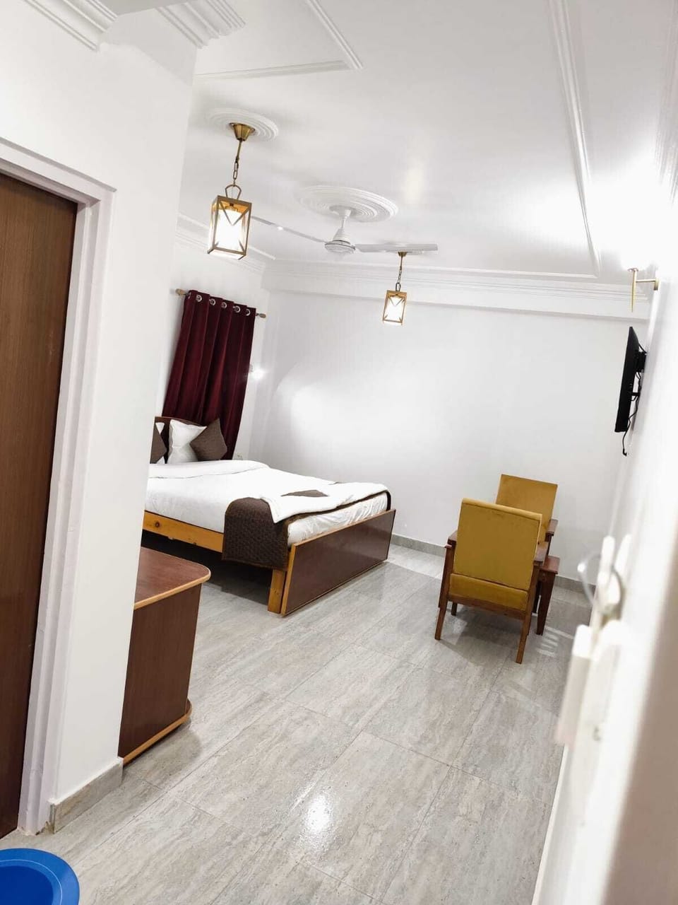 Room, 1 Double Bed, Non Smoking, Private Bathroom | WiFi (free)