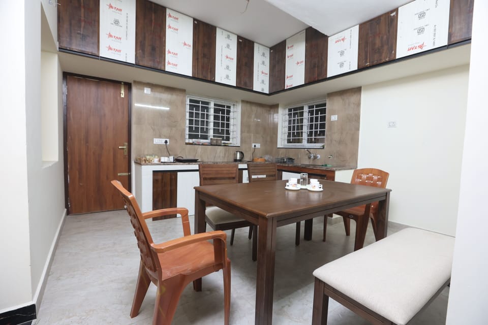 Luxury Apartment, Beach View | Private kitchen