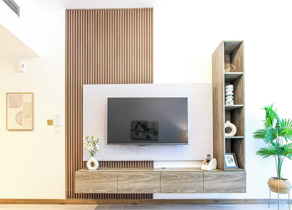 55-inch Smart TV with cable channels