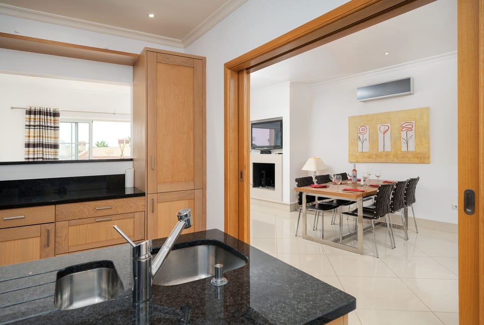 Apartment, 3 Bedrooms, Pool Access, Pool View | Private kitchen | Microwave, dishwasher, coffee/tea maker, cookware/dishes/utensils
