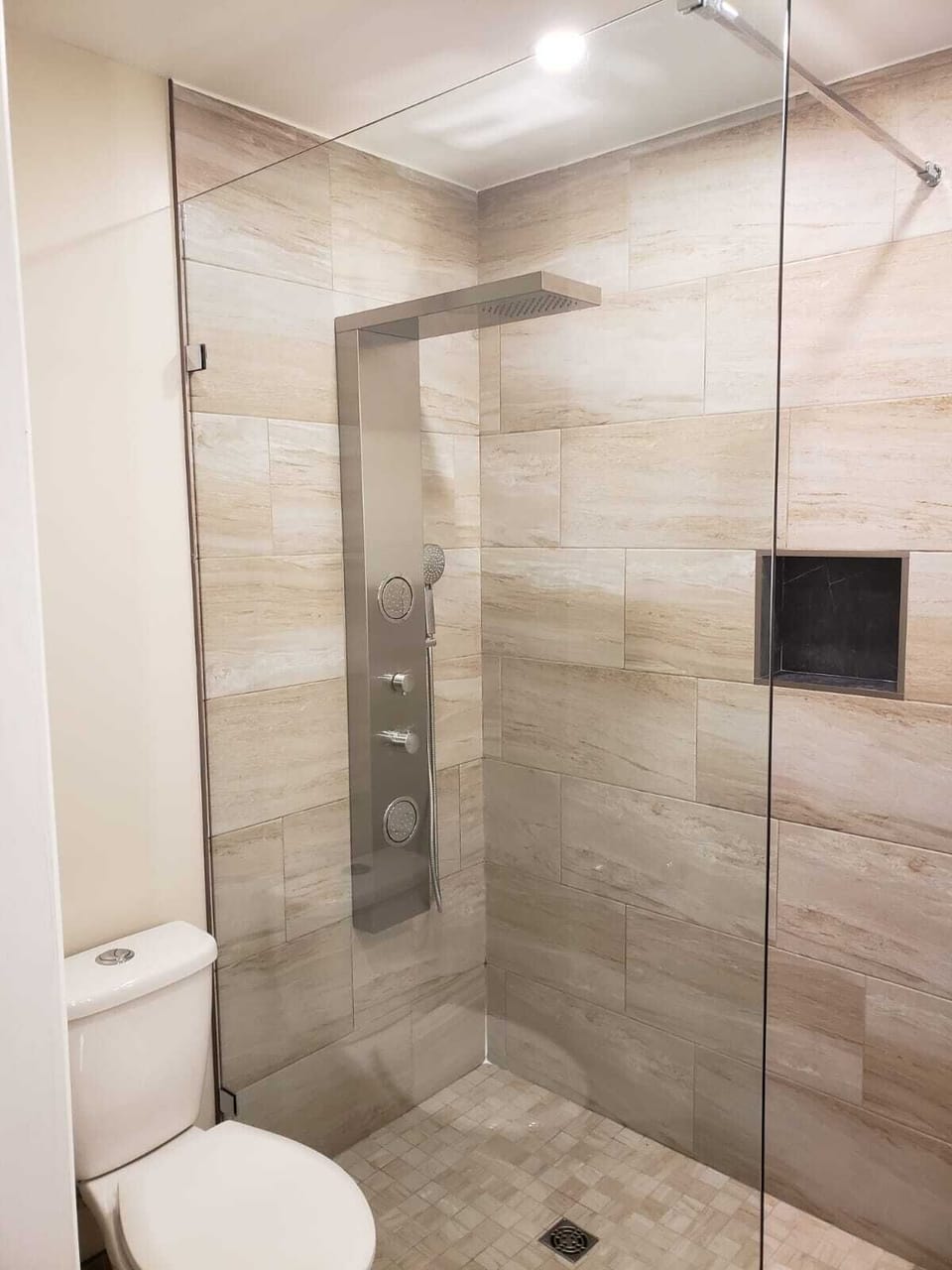 Suite, 1 King Bed, Algonquin | Bathroom | Free toiletries, hair dryer, towels, soap