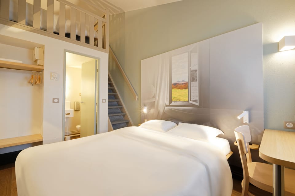 Quadruple Room, Non Smoking | Premium bedding, desk, soundproofing, free WiFi