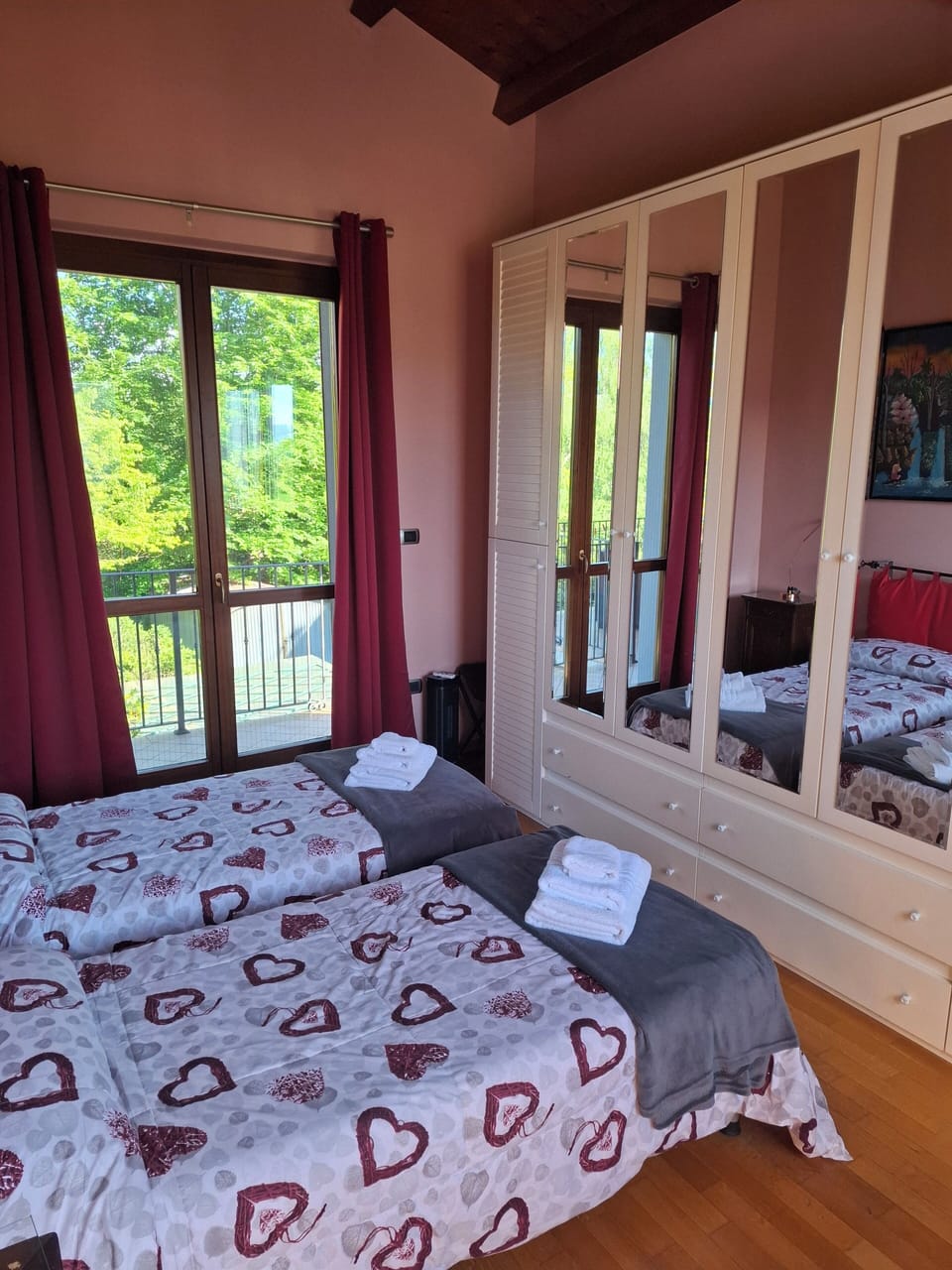 Twin Room, Mountain View | Free WiFi