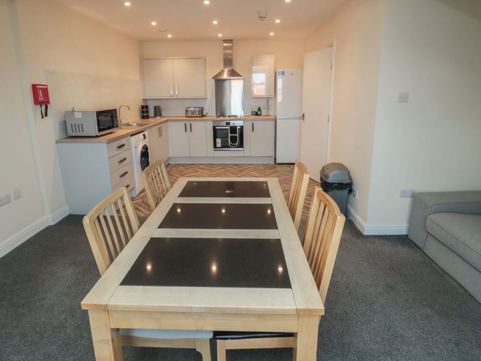 Cottage | Private kitchen | Cookware/dishes/utensils
