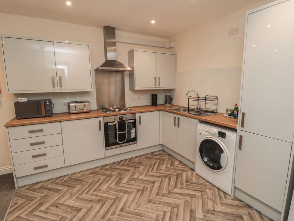 Cottage | Private kitchen | Cookware/dishes/utensils