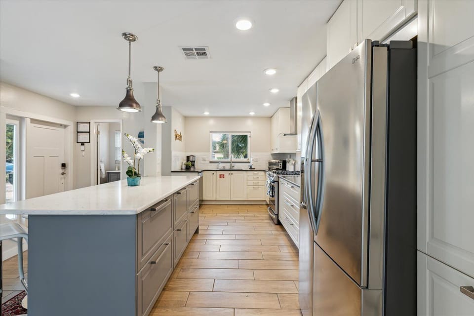 House (3 Bedrooms) | Private kitchen | Fridge, microwave, stovetop, dishwasher