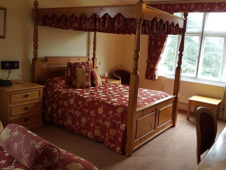 Superior Suite, Ensuite, Garden View (Superior Four Poster)