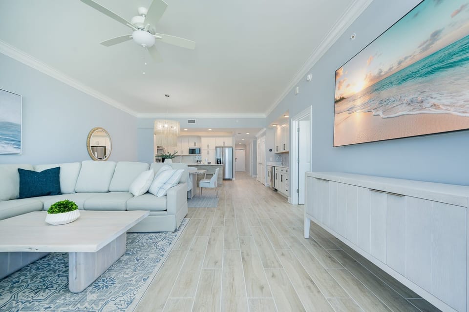 Condo, 3 Bedrooms | Living area