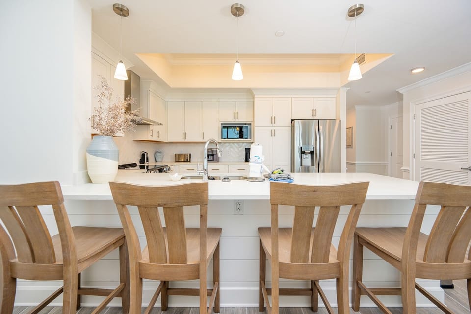 Condo, 3 Bedrooms | Private kitchen | Coffee/tea maker, fridge, oven