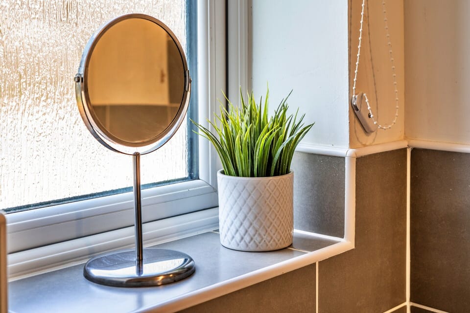 Apartment | Bathroom | Hair dryer