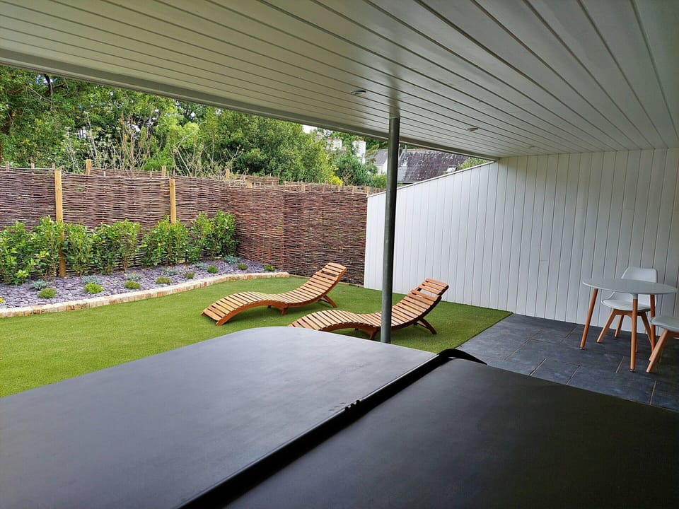 Cottage | Garden