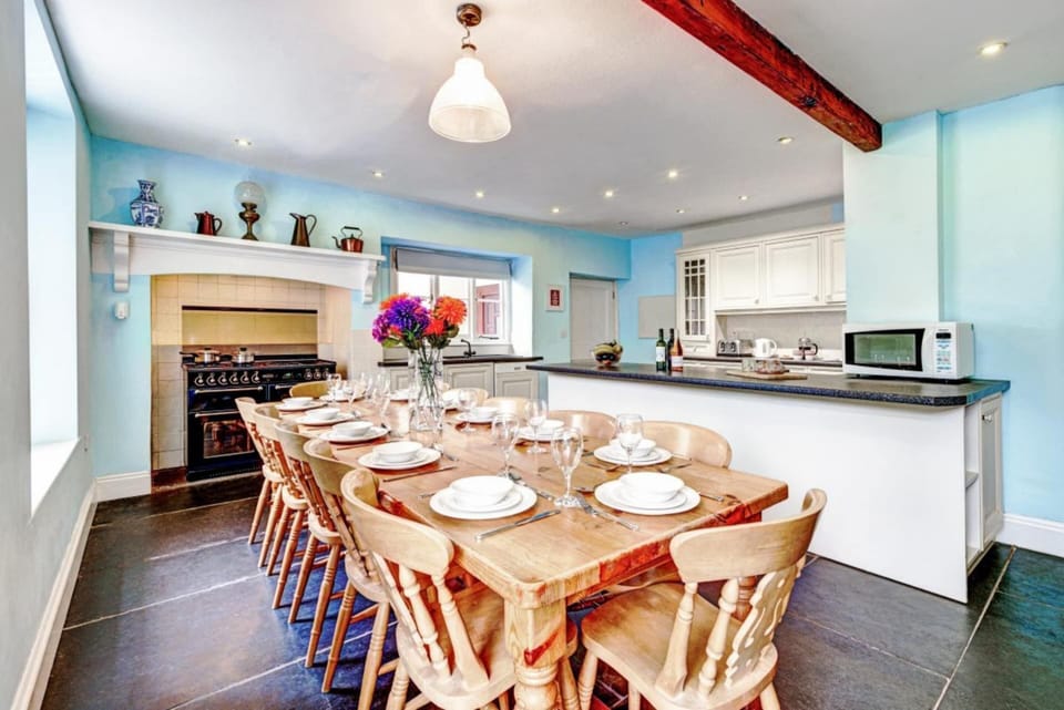 House | Dining