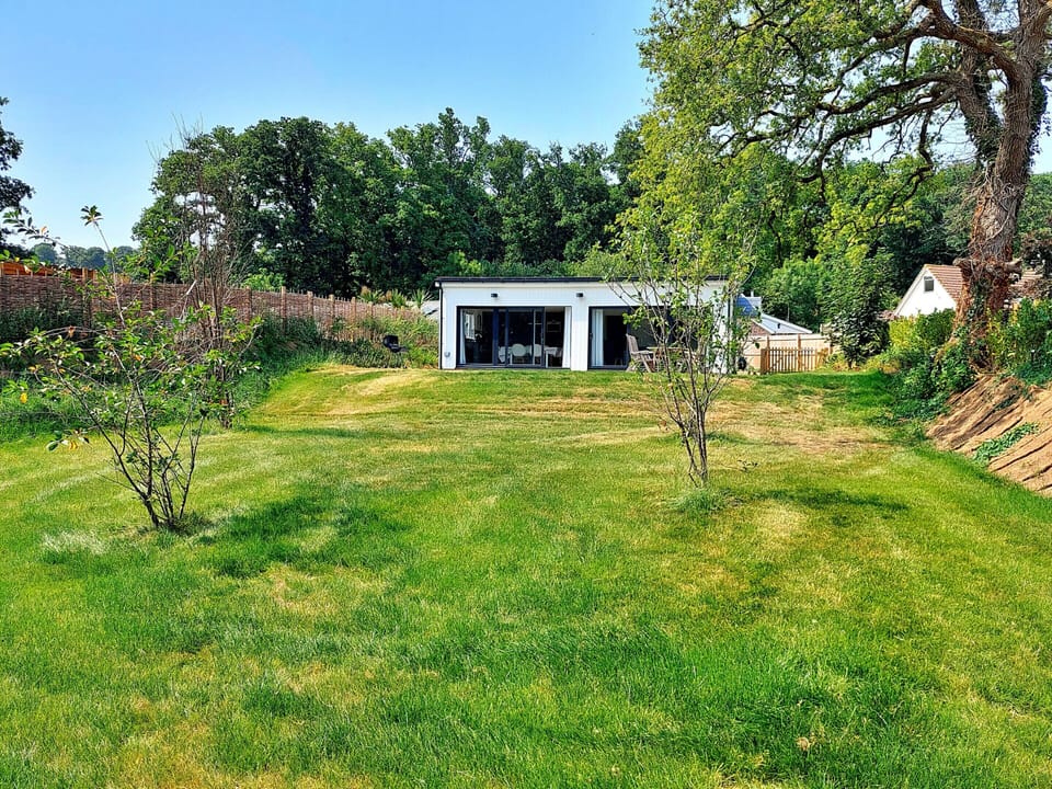 Cottage | Garden