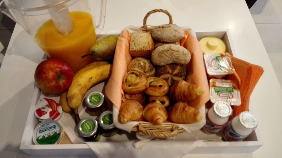 Breakfast meal