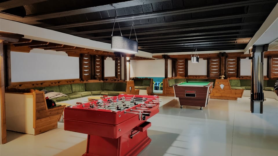 Game room