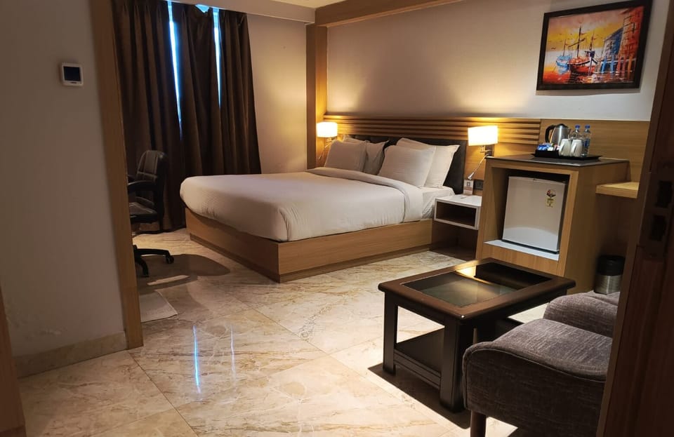 Premium Room | Desk